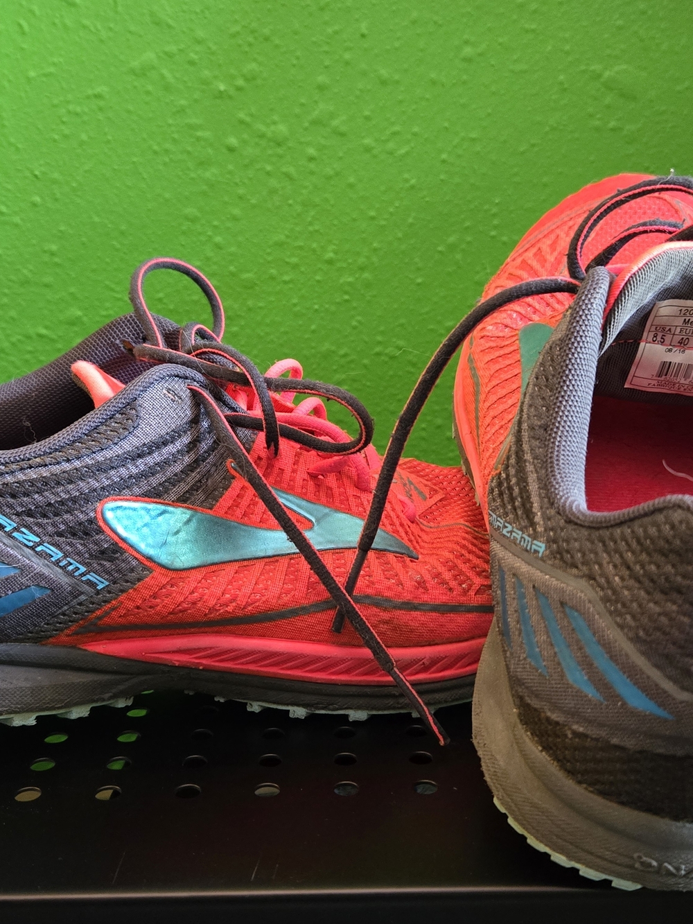 Brooks Women's Mazama Athletic Shoes - Sz 8.5